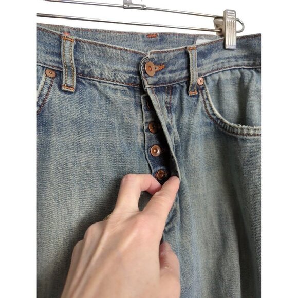 Hugo Boss Men's Distressed Light Wash Relaxed Button Fly Jeans Size 34 x 30 - Picture 3 of 10